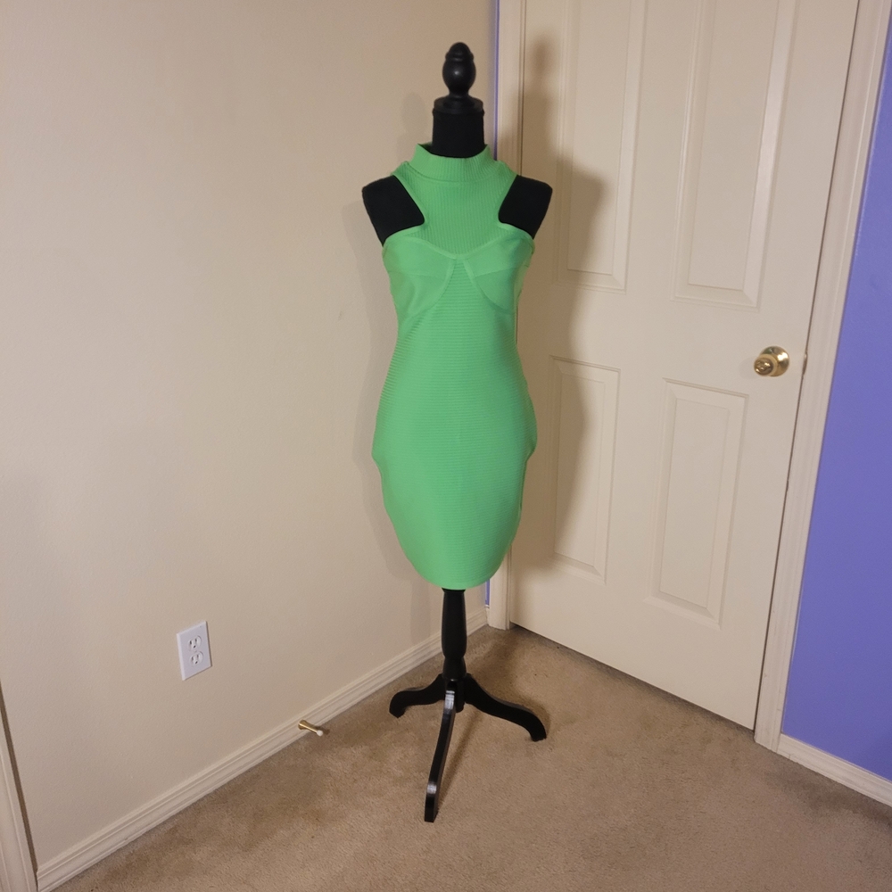 Green Sleeveless Luux Style Bodycon Dress